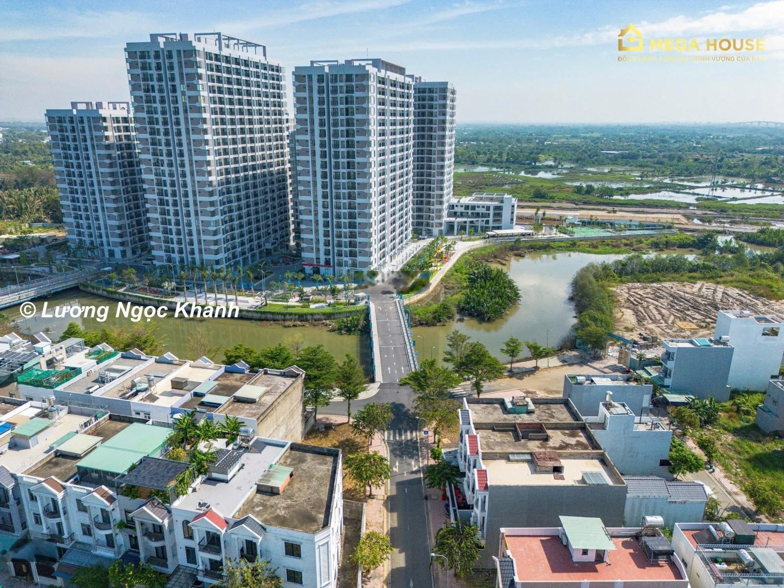 Bán nhanh trong tuần căn 2PN 73m2, lầu cao, view thoáng, sổ sẵn sang tên ngay.