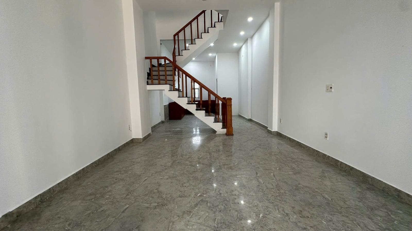 Siêu phẩm gò vấp, hẻm xe hơi - nhà đẹp 4 tầng - khu đồng bộ ngay dream home - giá 7.4 tỷ