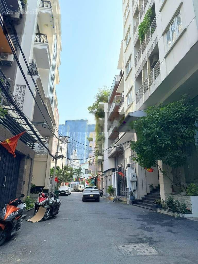 CHDV cao cấp dòng tiền 150tr/tháng Bình Thạnh giá 55 tỉ DT: 120m2 (6.8 x 18m)