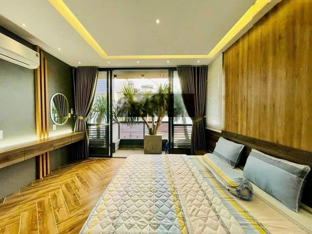 Hẻm 127/ Hoàng Hoa Thám. P Tân Bình. 2 xe hơi tránh nhau (7,5 X13M )6 Tầng mới HĐT: 70TR/TH 19 Tỷ.