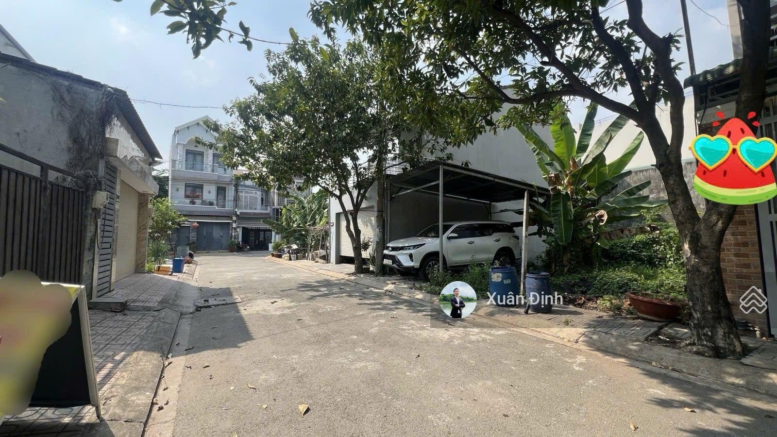 Bán nhà Bưng Ông Thoàn 2 tầng 51m2 đường ô tô tránh sổ hoàn công giá 4.3 tỷ LH ngay 0369206110