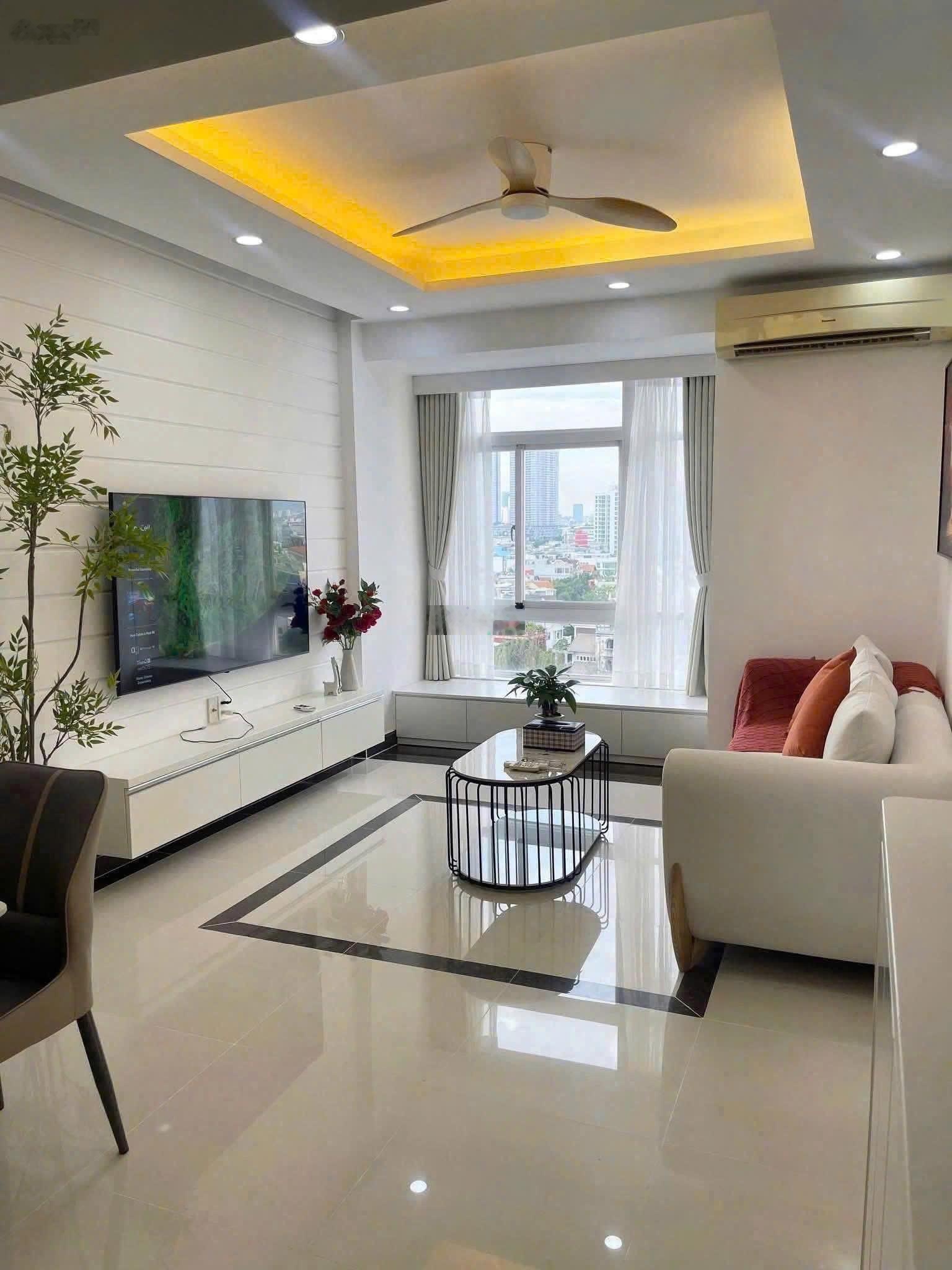 Em cần bán căn 2pn do khách bỏ cọc ạ