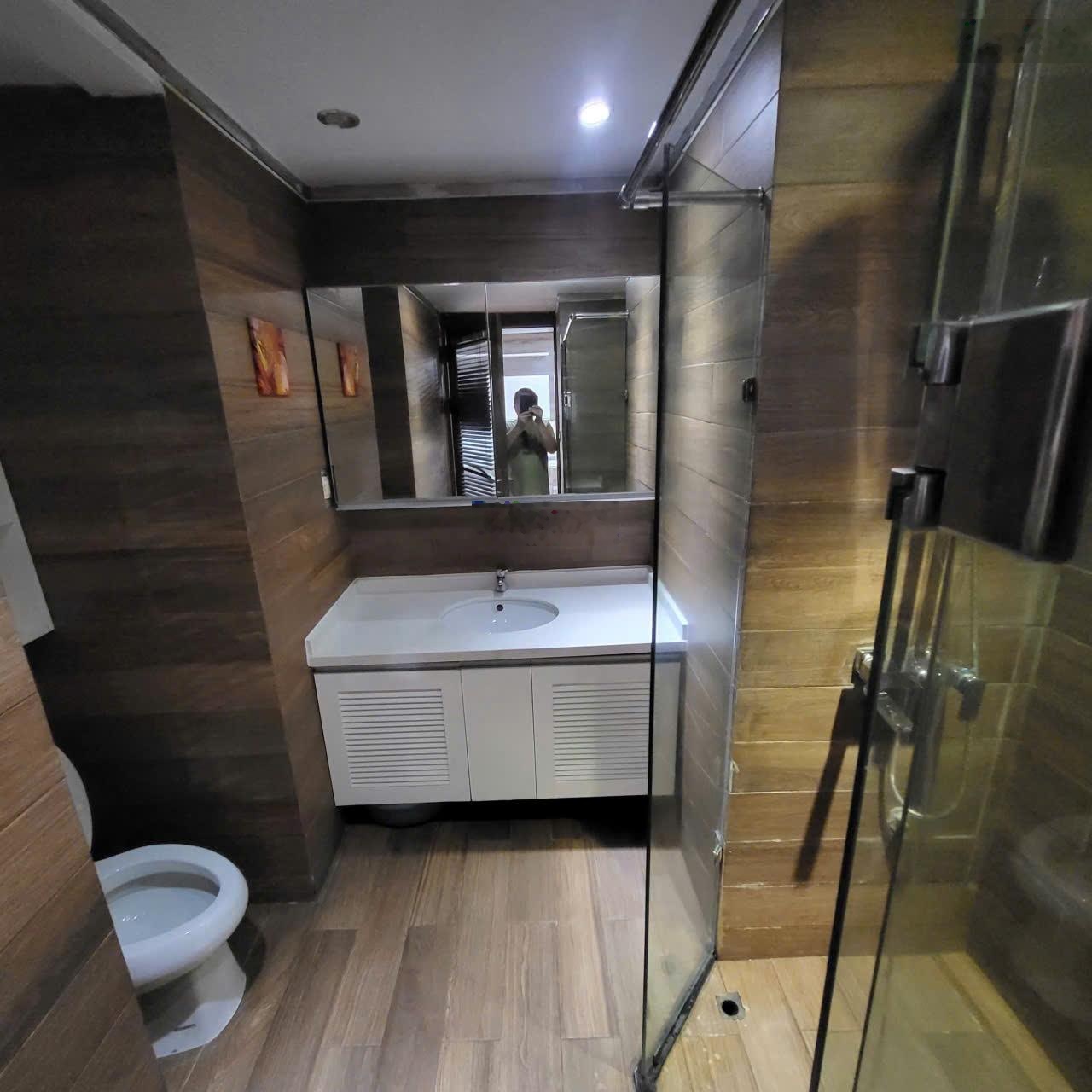 Chính chủ bán căn vòm tòa R5A chung cư Royal City