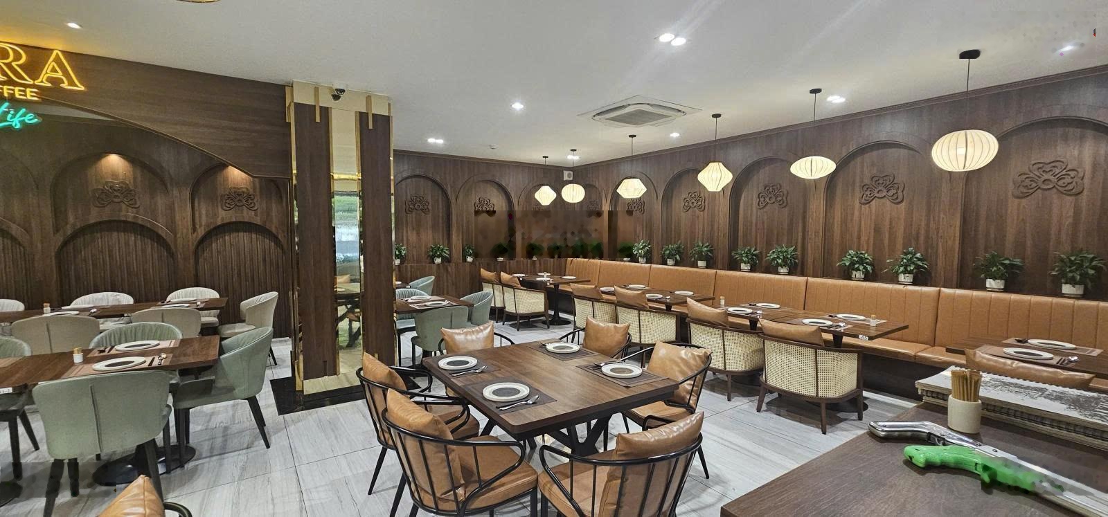 Cho thuê 2 sàn Văn Phòng - Tổng diện tích : 667m2 - thích hợp kinh doanh Nhà hàng, Coffee,Văn phòng