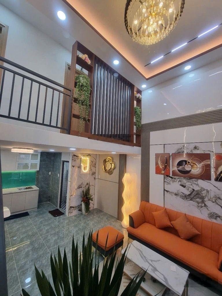 Nhà 2 tầng 40m² Linh Xuân gần Cầu vượt Linh Xuân, Dĩ An, hẻm ô tô, nhỉnh 3 tỷ 7