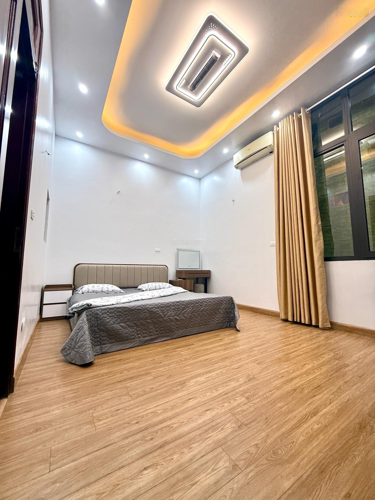 Nhà đẹp 4 tầng khu Mỹ Đình, diện tích 50m2, mặt tiền 5.25m, cách đường ô tô tránh 20m, giá 13,5 tỷ