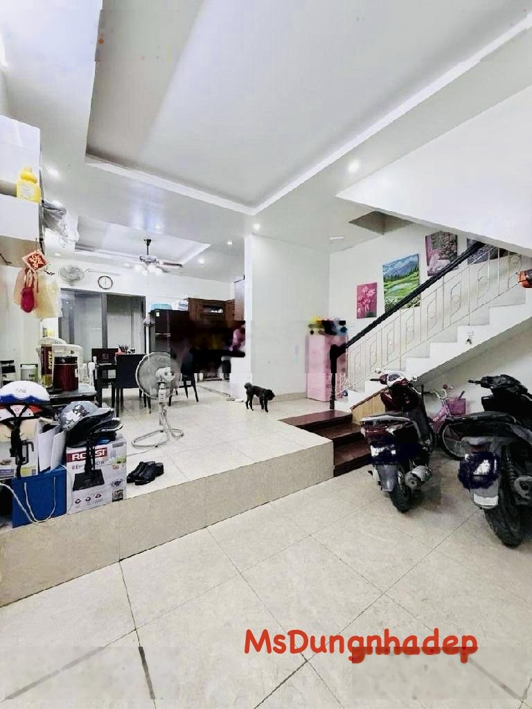 Bán nhà Đại La 50m2 - 6 ngủ - mặt ngõ thông - ba gác đỗ cửa - nhà vừa ở vừa sinh ra tiền hàng tháng