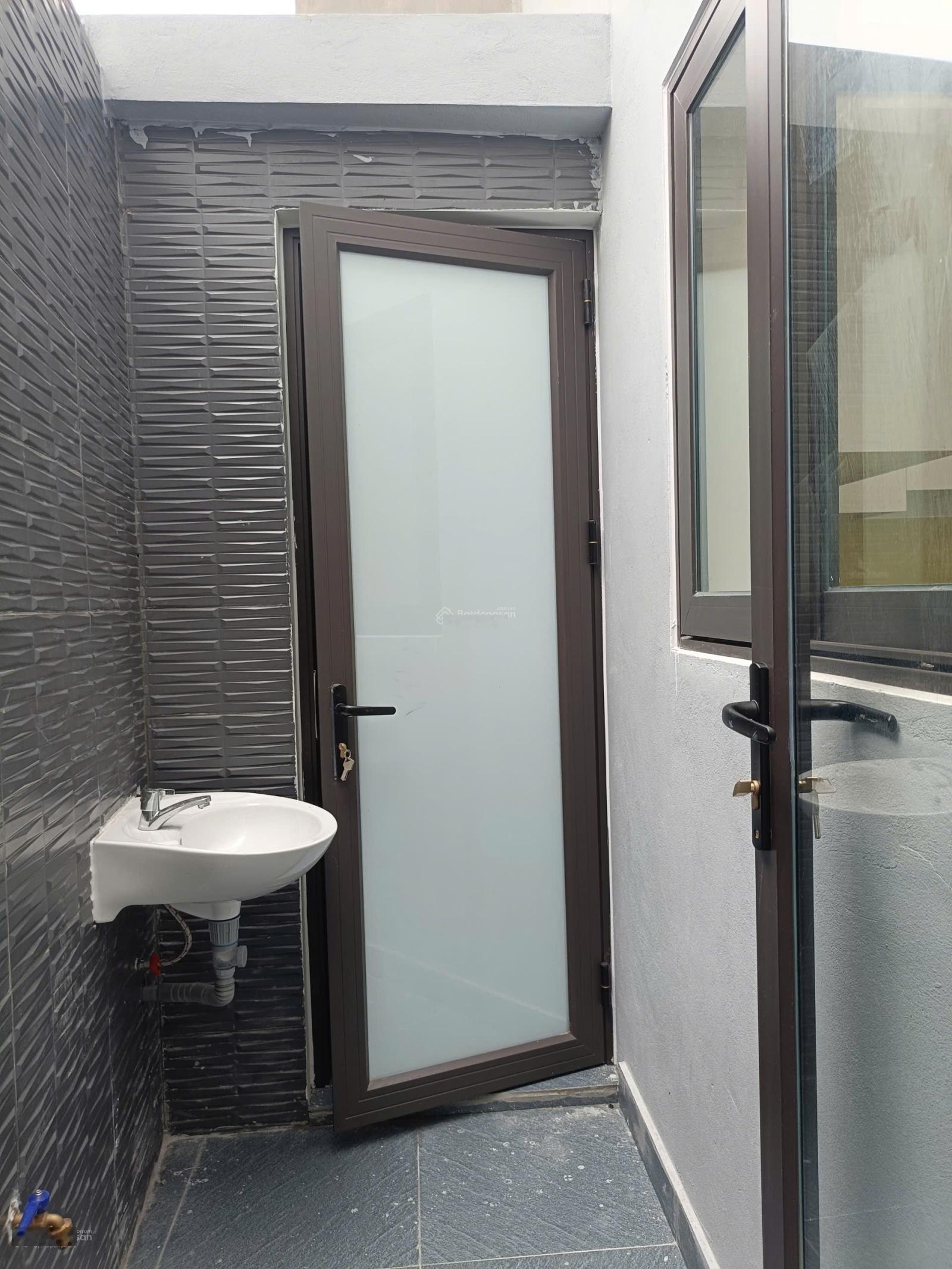 Bán nhà 3 tầng xây độc lập, lô góc, ô tô đỗ cửa, Trà Khê, Anh Dũng,Dương Kinh.
