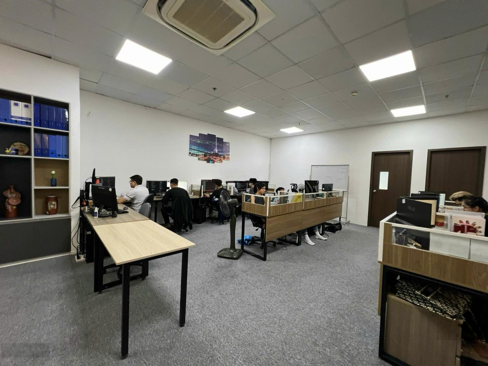 155m2 tại Ngụy Như Kon Tum giá 50 triệu - sàn VP đẹp, ngăn sẵn