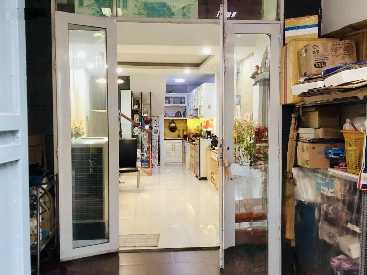 { gần bv chợ rẫy} hẽm xe hơi đường trần quý. nhà 5 tầng.