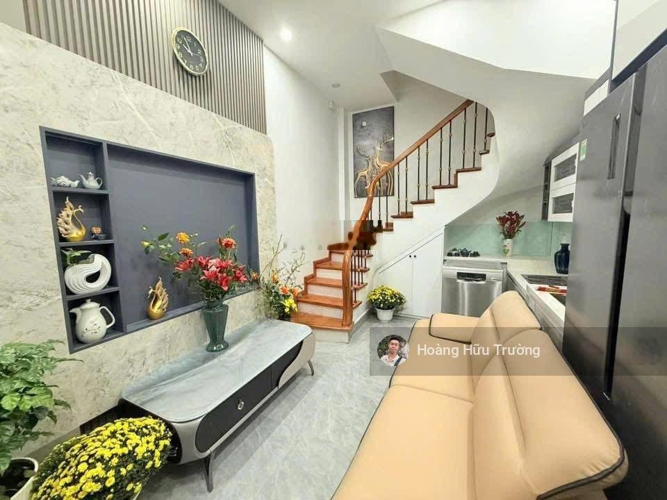 Bán nhà riêng phố Đốc Ngữ - Đội Cấn DT 30m2 5 tầng - Full nội thất ở ngay!