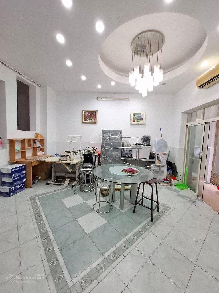Bán nhà quận 8, Dương Bá Trạc, 4 tầng, Hẻm 6m, 4,5 x15m, Chỉ nhỉnh 8 tỷ