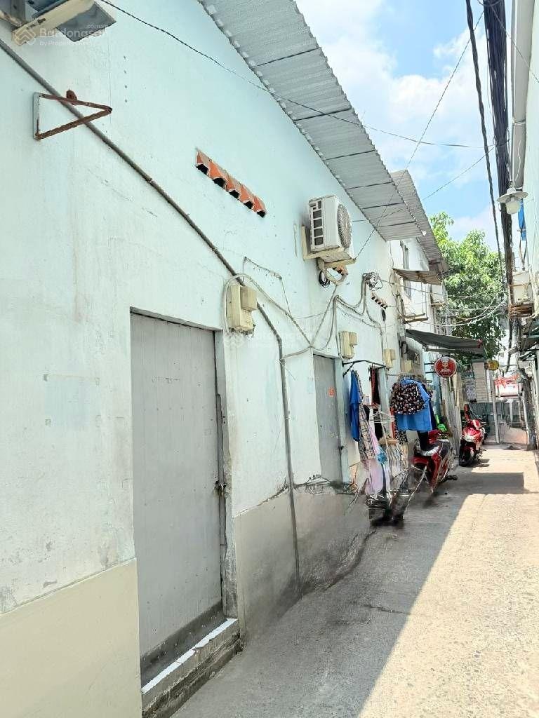 Bán gấp dãy trọ 5 phòng cho thuê 12 triệu/tháng - gần chợ Phú Thuận cách Phú Mỹ Hưng 500m