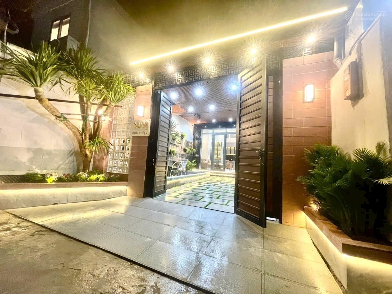 Nhà wiu Sân vườn Ngay trung tâm Huỳnh Tấn Phát, Nhà Bè, 7,265 tỷ, 125m2, hàng hiếm giá cực chất