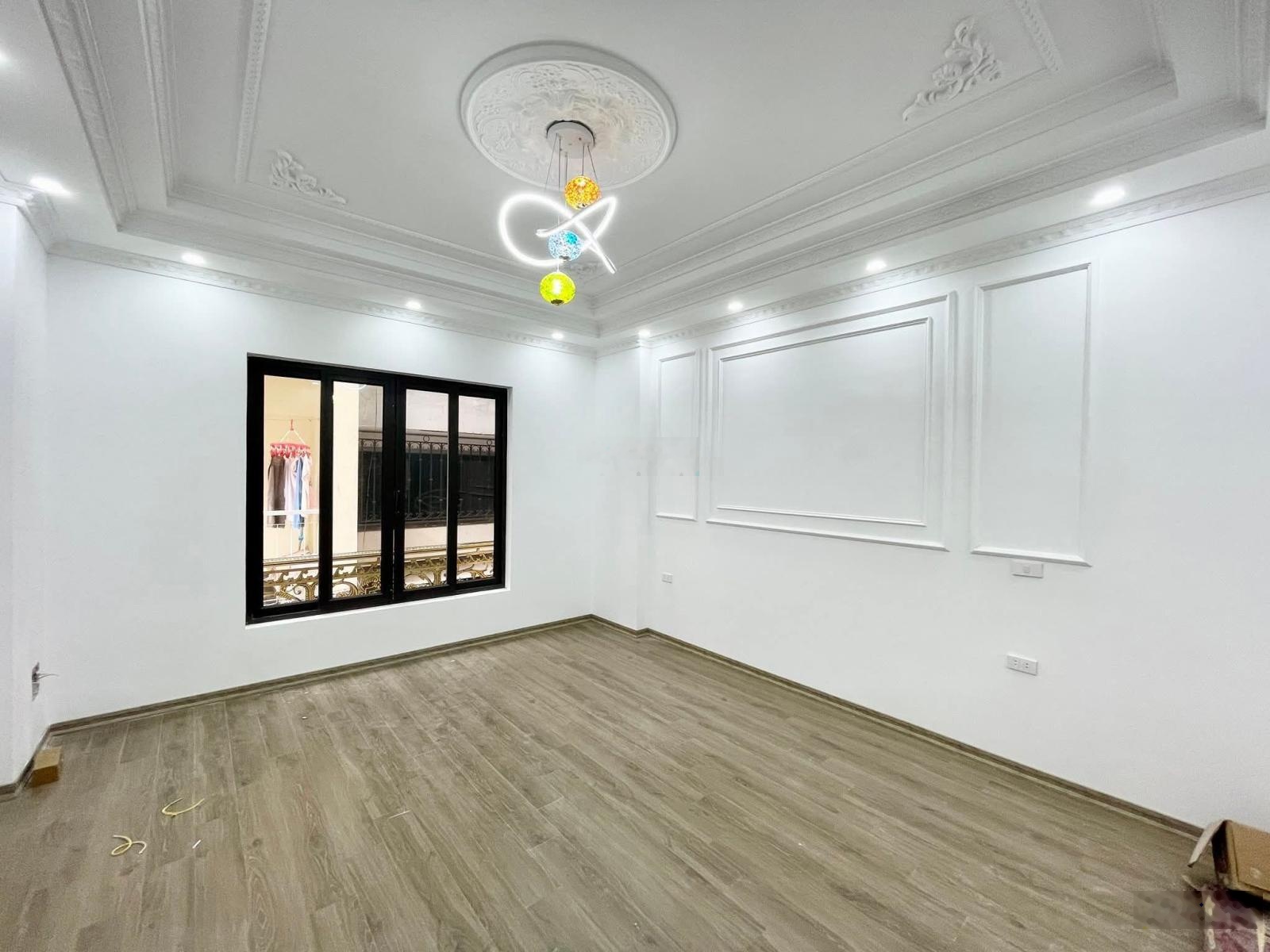 Võ Chí Công - Hoàng Quốc Việt, nhà đẹp, xây mới, ngõ ô tô, 2 thoáng, tặng NT, ở ngay, 39.6m2*5T
