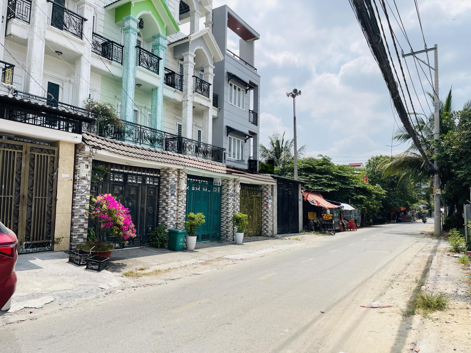 Đất thổ cư (4x15.5m) Hẻm xe hơi 8m ngay sau lô mặt tiền