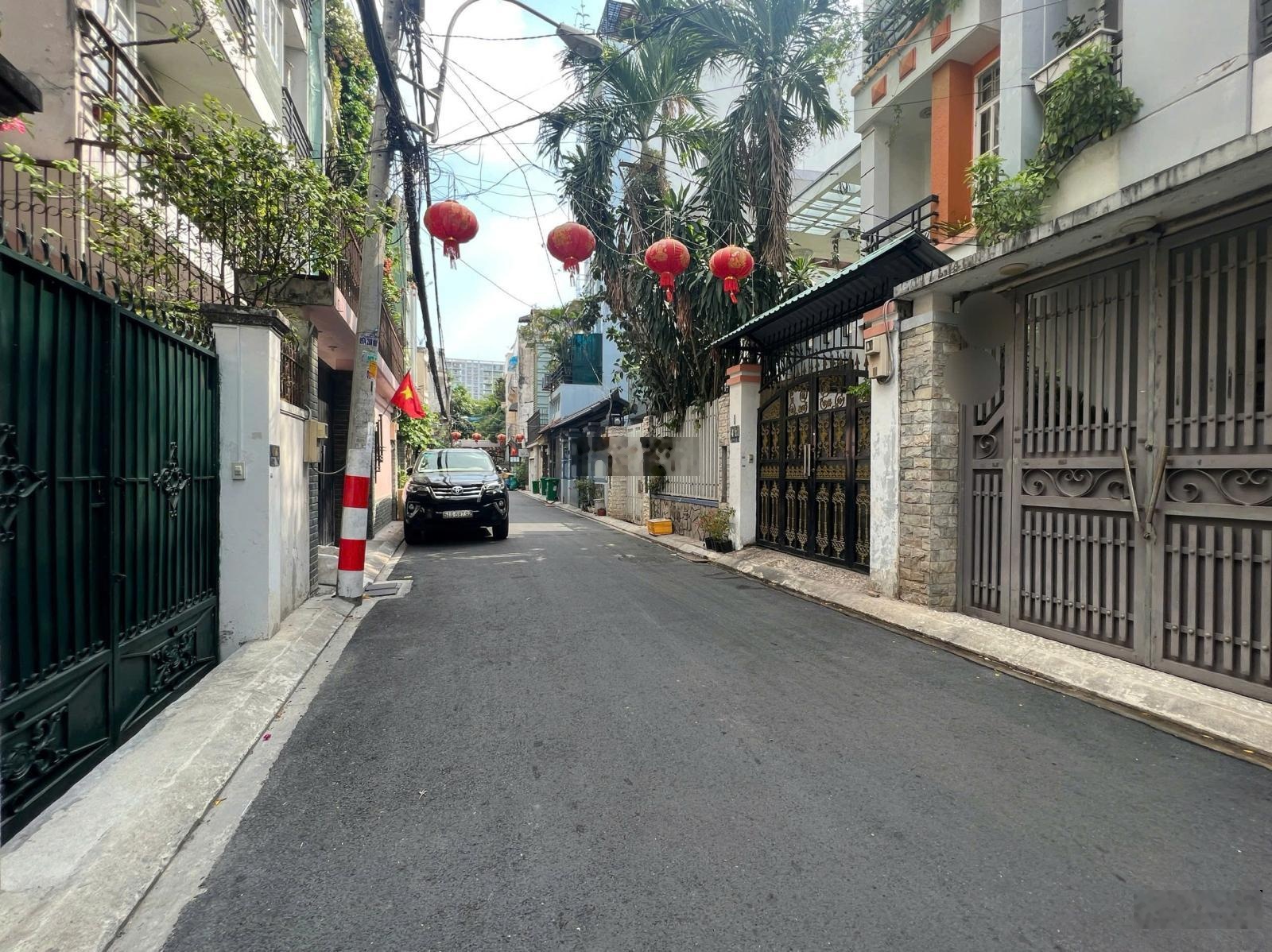 Giá rẻ! Ngang 5,5m - HXT Trường Chinh - Ngay Bàu Cát, Tân Bình - 140m² - Giảm sâu còn 12.5 tỷ TL
