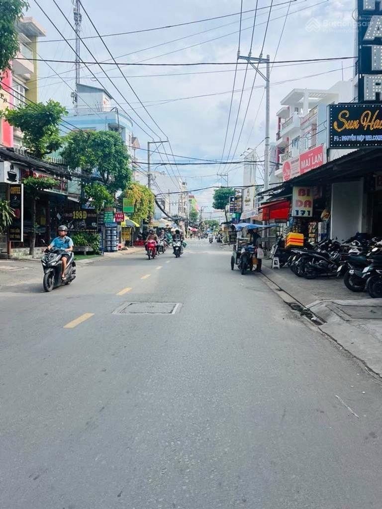 Mặt tiền kinh doanh hẻm xe tải thông gần chợ gò xoài