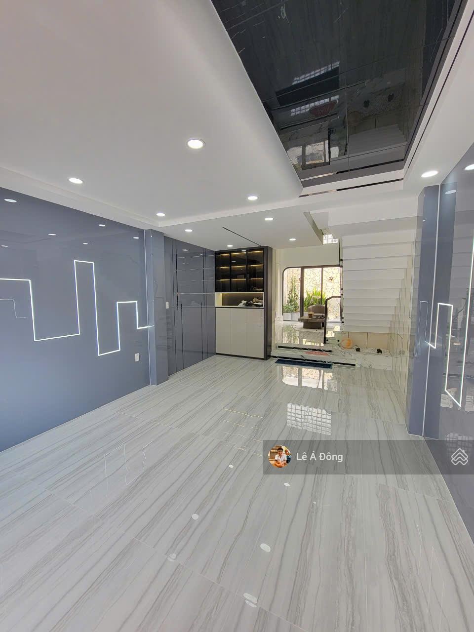 Dọn vào ở ngay nhà 4 tầng mới xây P. Linh Tây cạnh đường Phạm Văn Đồng, DT: 67,3m2(4,14x16,3m)
