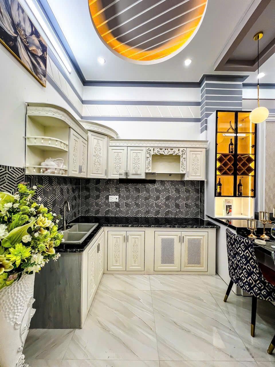Nhà trệt lầu mới đẹp - Full nội thất - Góc 2 mặt tiền hẻm 553 đường 30.4 - Gần chợ Da Liễu