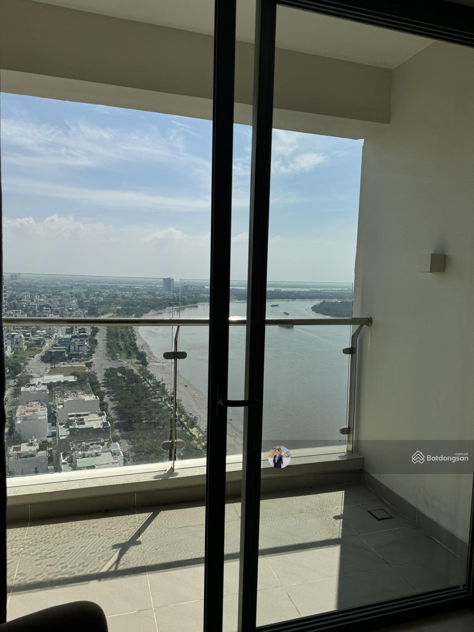 Quảng cáo thông tin thật|| 2 phòng ngủ - DT 91m2 - giá 16 tỷ - View trực diện sông Đông Nam