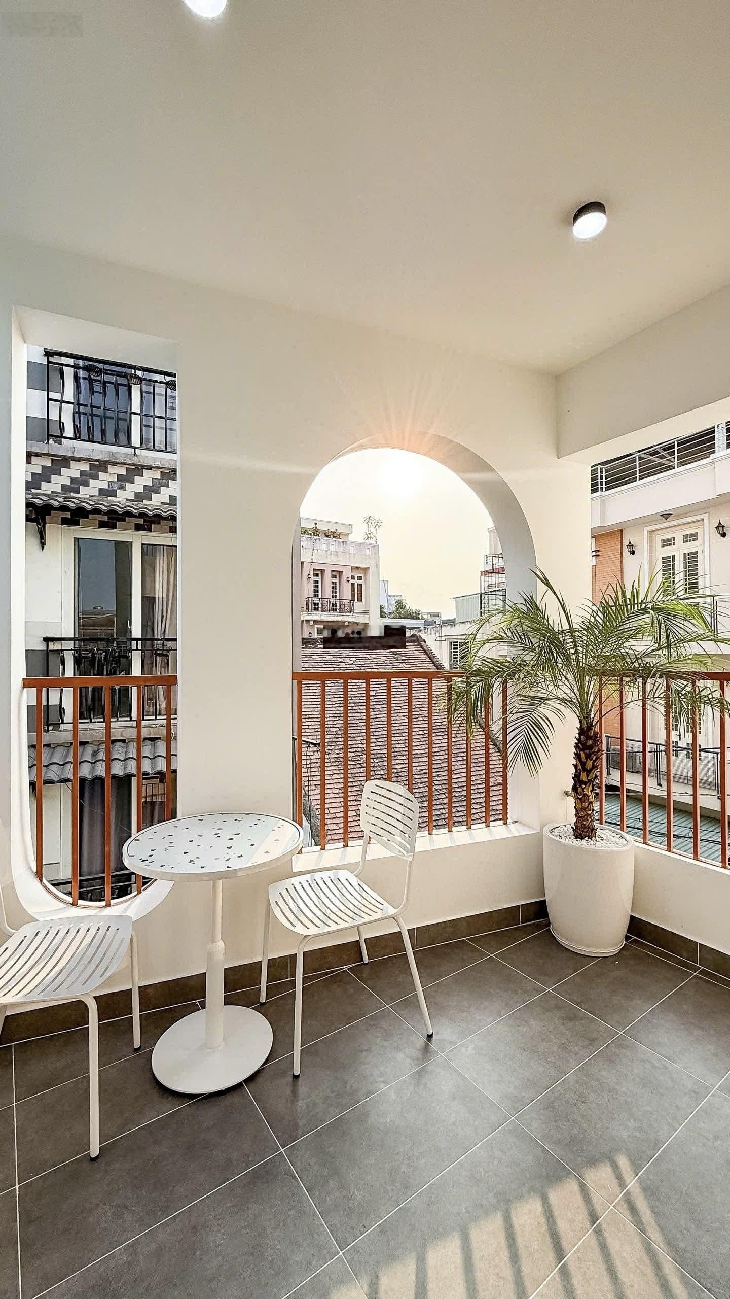 Nhà 5 tầng Bình Thạnh - DT: 52 m2 - 3 phòng ngủ - 3 nhà vệ sinh - sân để xe - chỉ hơn 7 ty