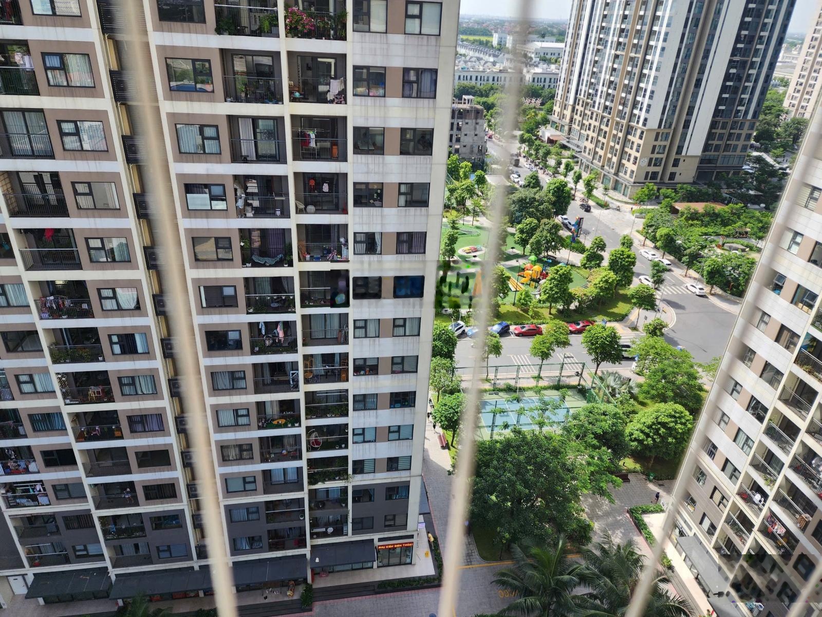 Chính chủ bán căn 1N DT 44m2 tầng trung phân khu Metropolitan Cụm toà BE, giá bán 1,8 tỷ