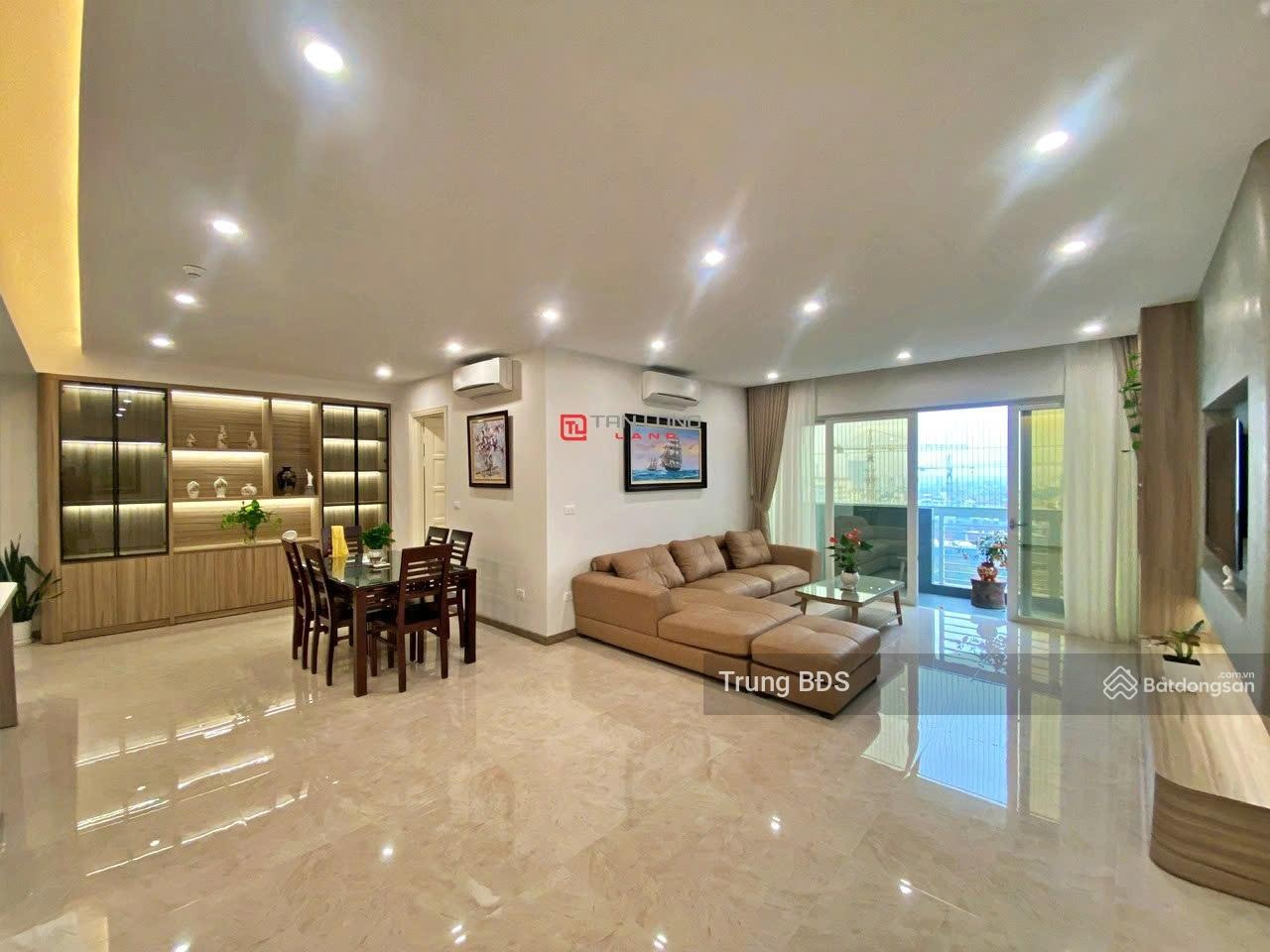 Cho thuê căn hộ Ciputra, Hà Nội dt 145m đủ đồ giá 22tr. LH e Trung 0989734734
