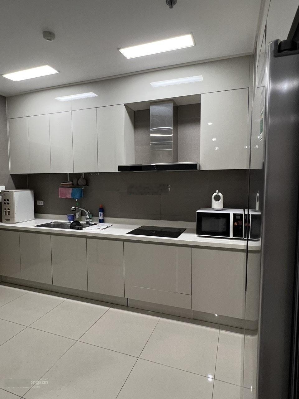 Cho thuê 2PN Starlake Tây Hồ Tây 98m² rộng rãi Giá 32tr