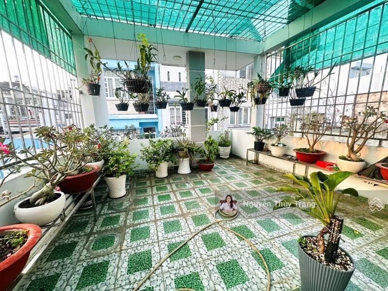 Bán Nhà đường Thành Mỹ, 3 Tầng, 70m2, nhà đẹp, gần Đại Học Bách Khoa, 9.5 Tỷ