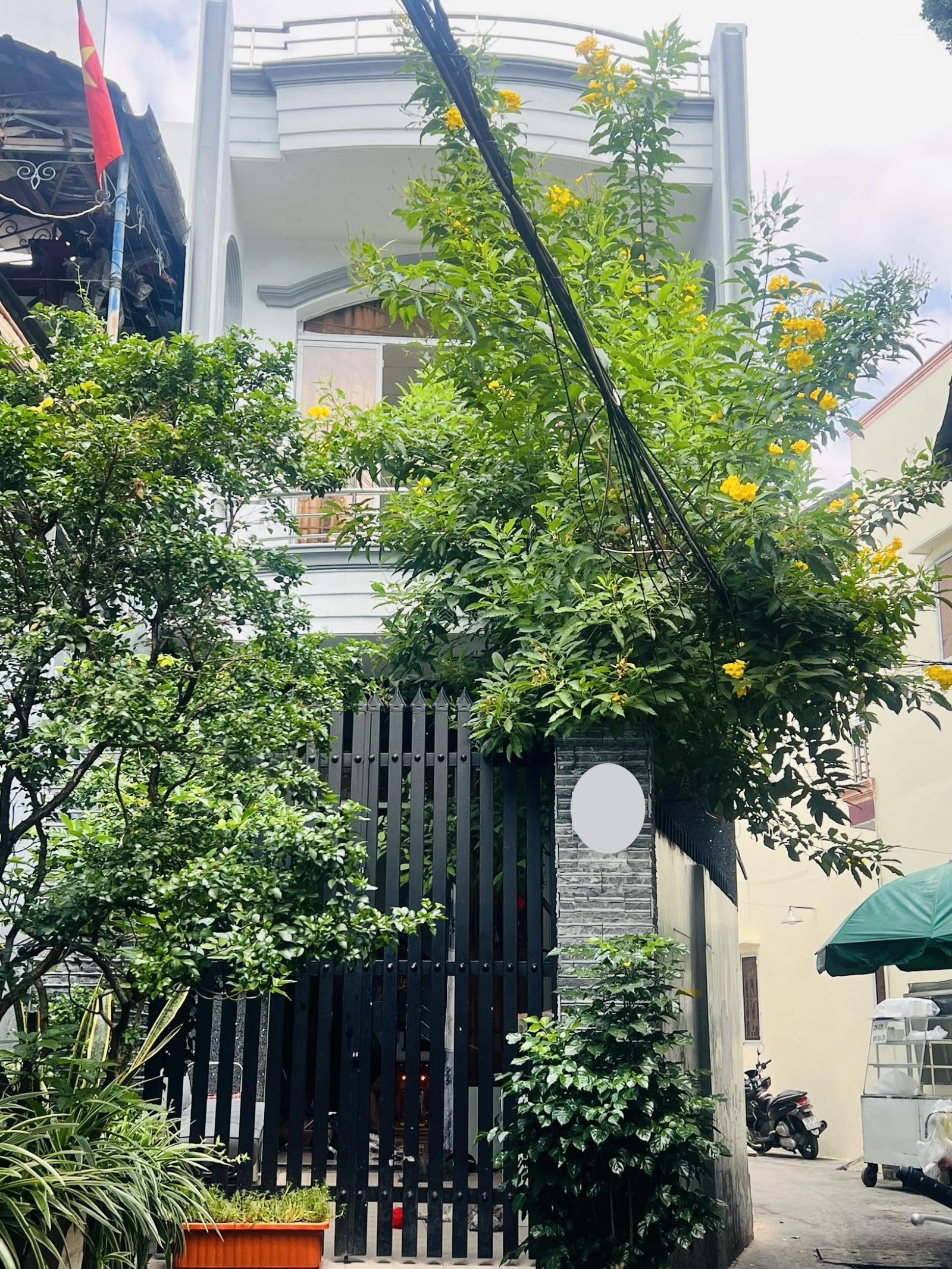 Gấp bán nhà Luỹ Bán Bích Tân Phú diện tích: 4 x 13m (công nhận đủ, vuông vức) kết cấu: 3 phòng