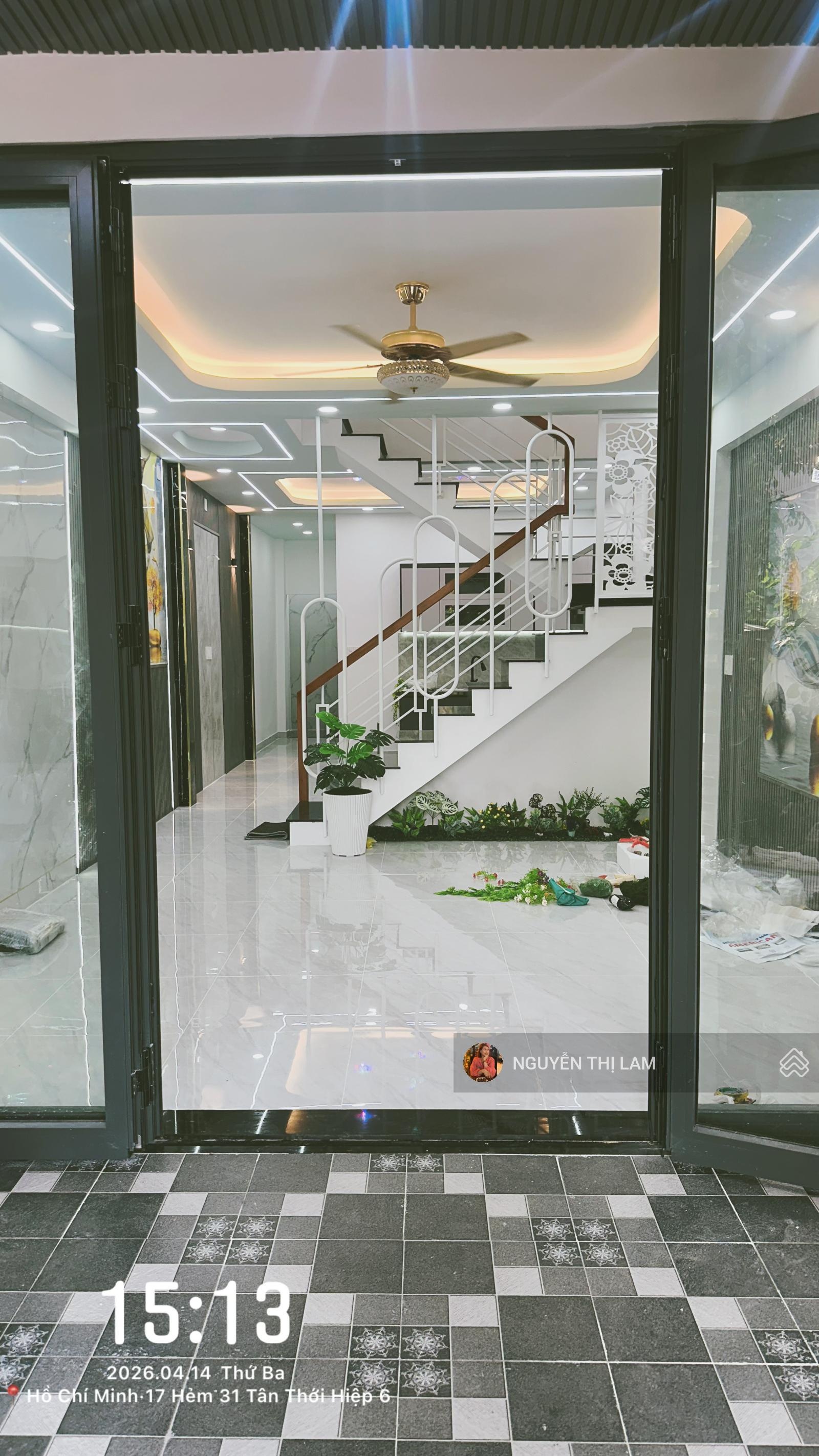 Nhà mới tinh full nội thất hẻm xe hơi tth06, q12 có 3 pn 1 phong thờ nhỉnh 5t