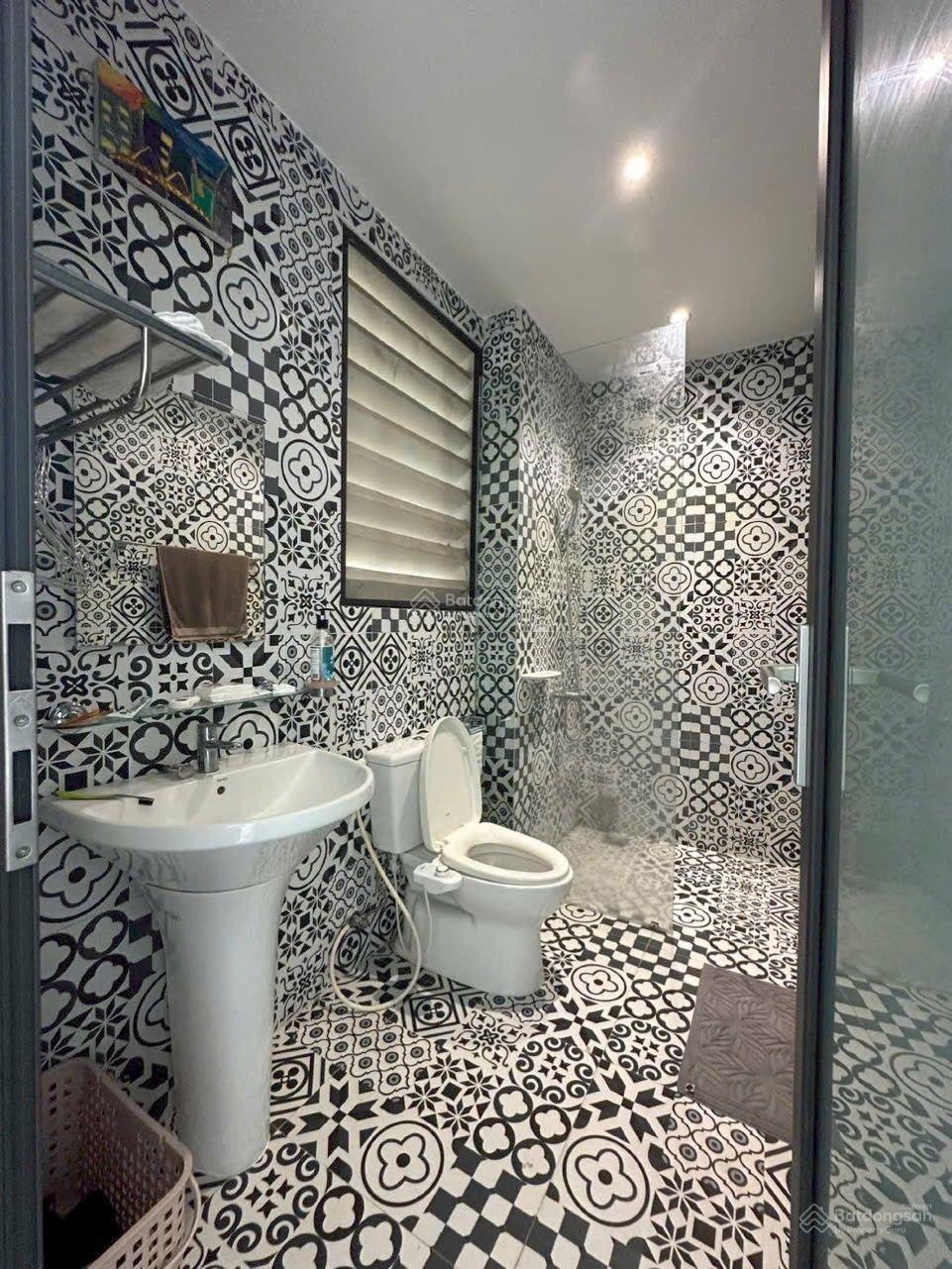 Chỉ 19,4 tỷ sở hữu 331,7m2 ngang 10m. biệt thự hồ bơi. hướng biển đường huỳnh văn nghệ. nha trang
