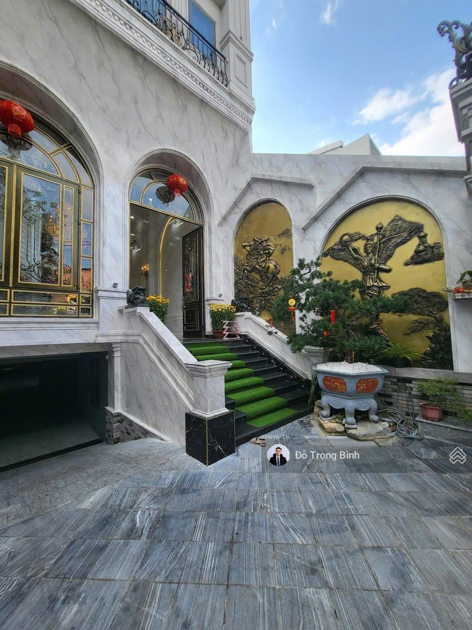 Bán biệt thự view sông Bình Quới, P.27, Q.Bình Thạnh - 10x30m - 7 tầng - giá 42 tỷ
