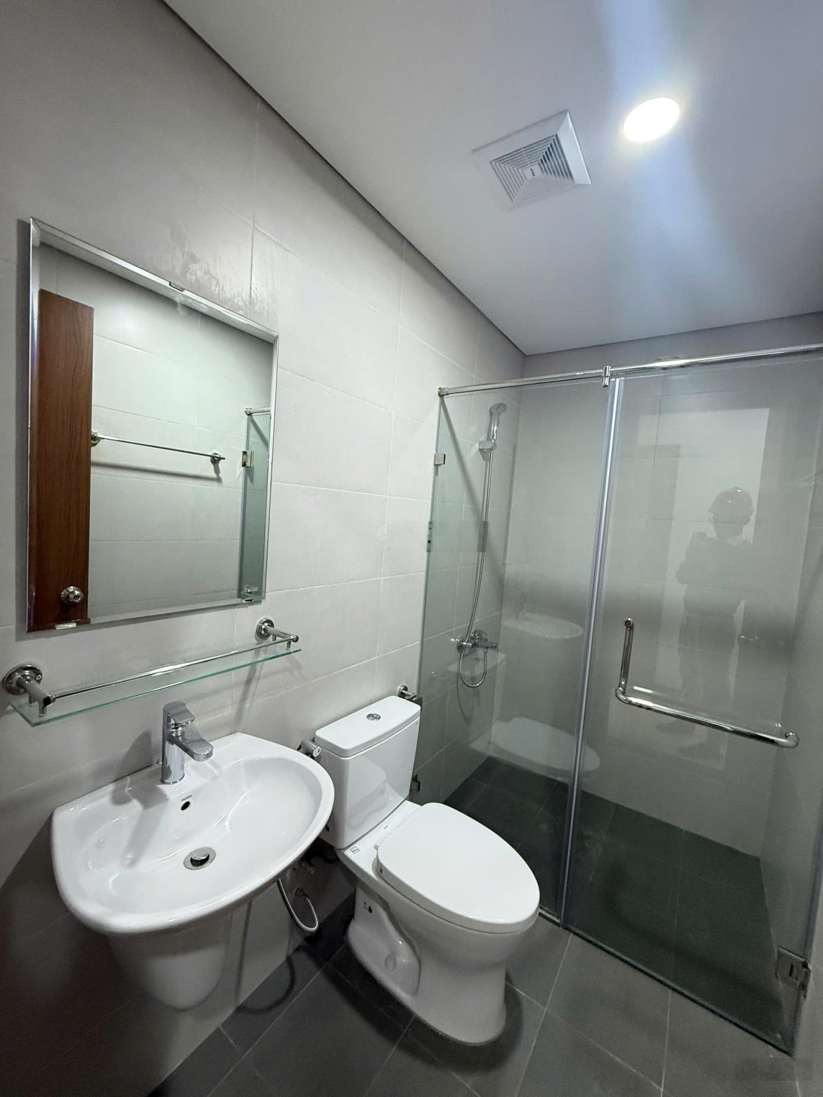 Bán căn hộ 2PN Yên Bình Complex gần Samsung, cho thuê dòng tiền 8-10 triệu một tháng