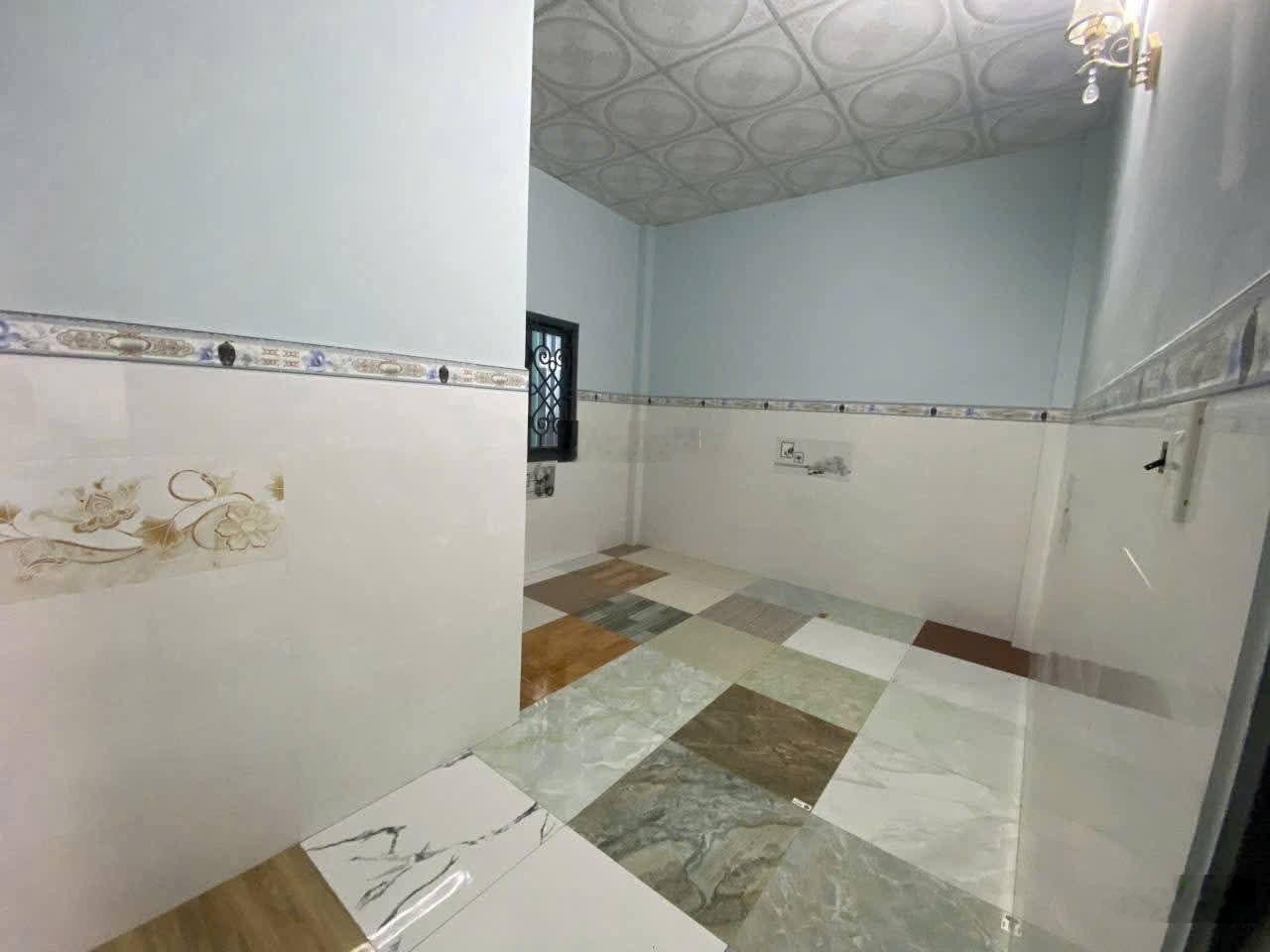 Cho thuê Nhà riêng 3PN + 2WC, 65m2, giá tốt tại Nguyễn Duy Trinh đi vào Quận 9, HCM