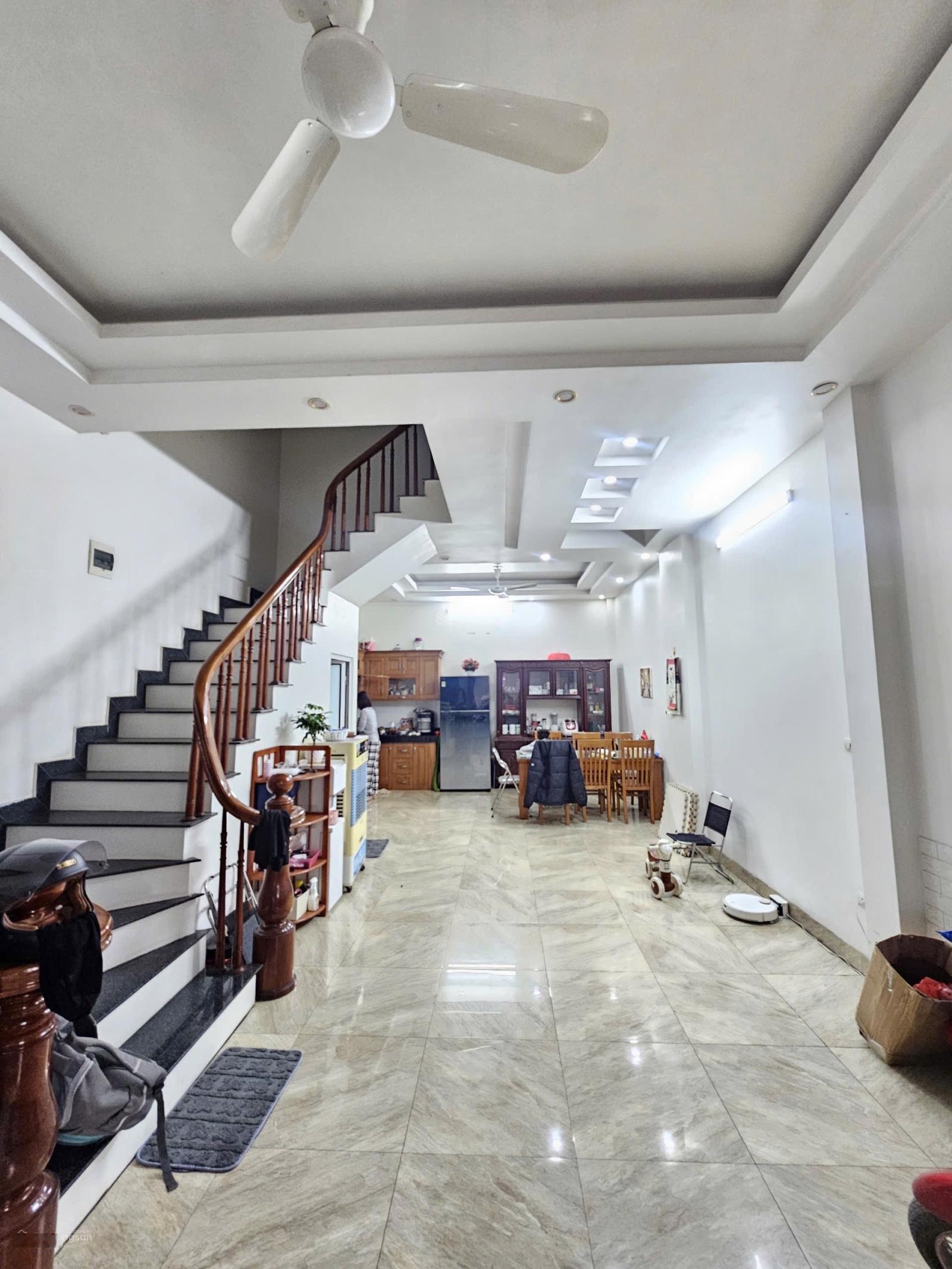Bán nhà riêng NO14 DV LK27 - 28, 14,8 tỷ, 50m2, 4 tầng, 4PN, 3WC, hướng Tây Nam