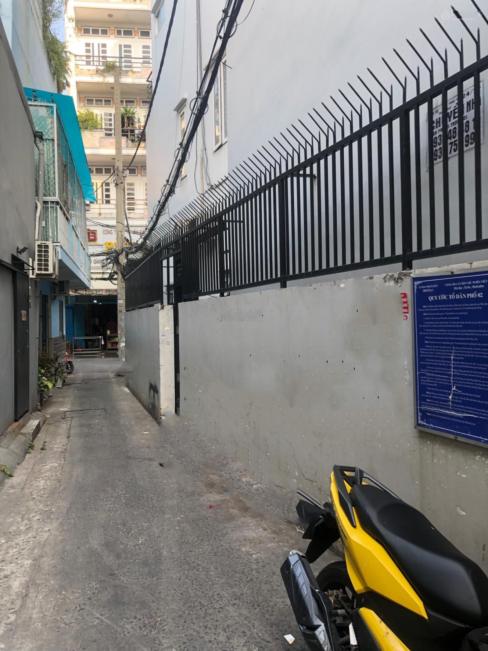 Hiếm trong phân khúc - 30m ra MT - DT 4.5 x 10m - Công nhận 32.8m2 - 3PN - Xây full đất