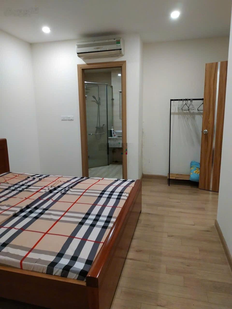 Cho thuê căn 1 ngủ 45m2 full NT Đại Thanh. Giá 6tr/tháng, đầu tháng 5 ở được. 0976435169