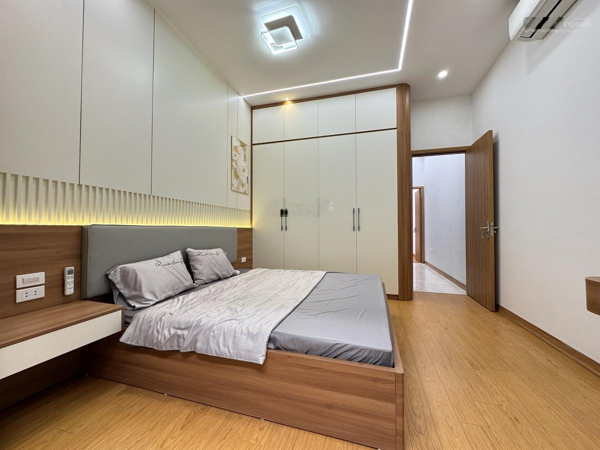 Hiếm! Tôn Đức Thắng, thang máy, ngõ thẳng tắp 2 thoáng, 15m ra phố. Gần Văn Miếu 38m2 6T