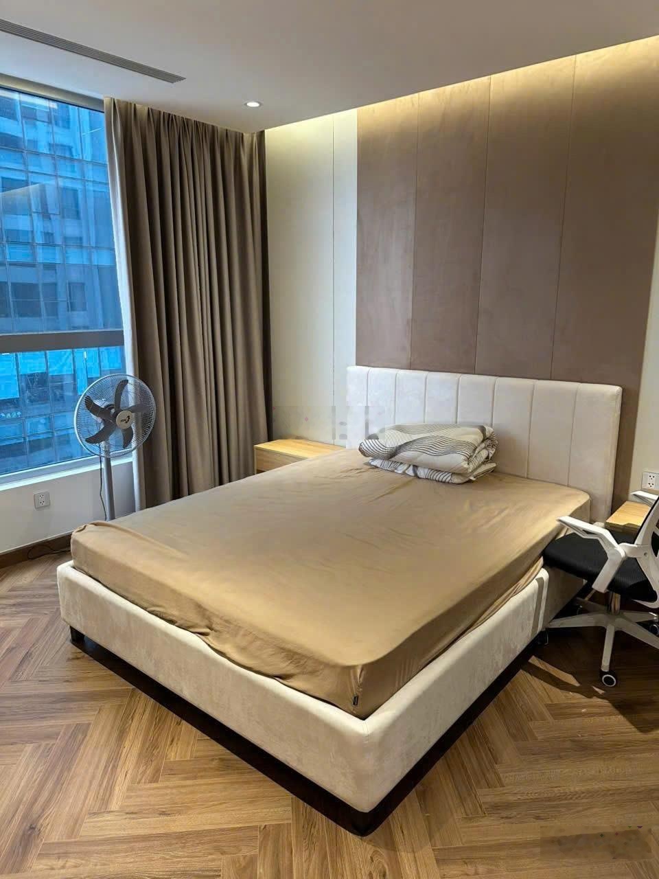Căn hộ sang trọng tại Vinhomes Nguyễn Chí Thanh tìm chủ mới 3n2vs giá thuê 30tr/tháng