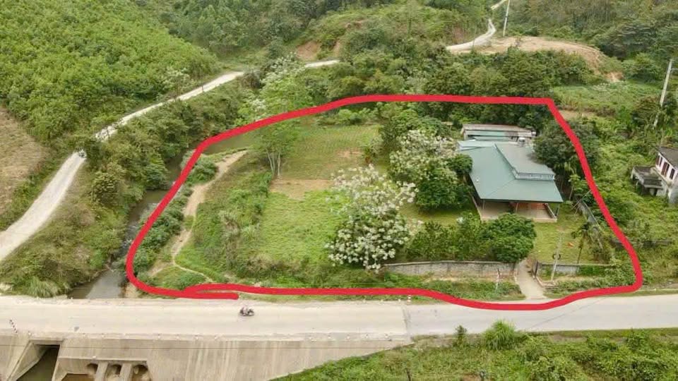 Bán biệt phủ bám suối, view đỉnh, giá cực mềm tại Kim Bôi, Hoà Bình, cách Hà Nội chỉ 70km