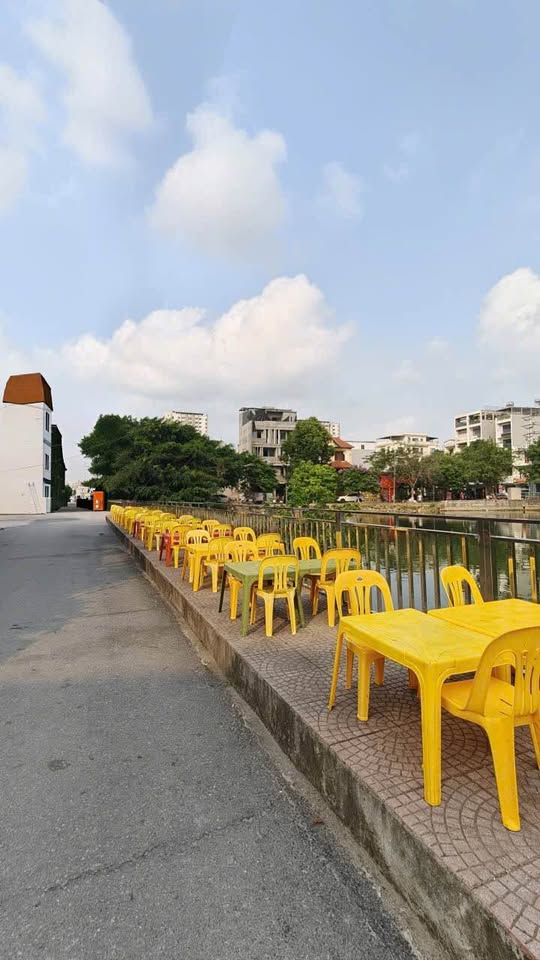 Bán nhà 4 tầng mới tinh hiện đại tại phường Kinh Bắc, tỉnh Bắc Ninh, full nội thất châu Âu