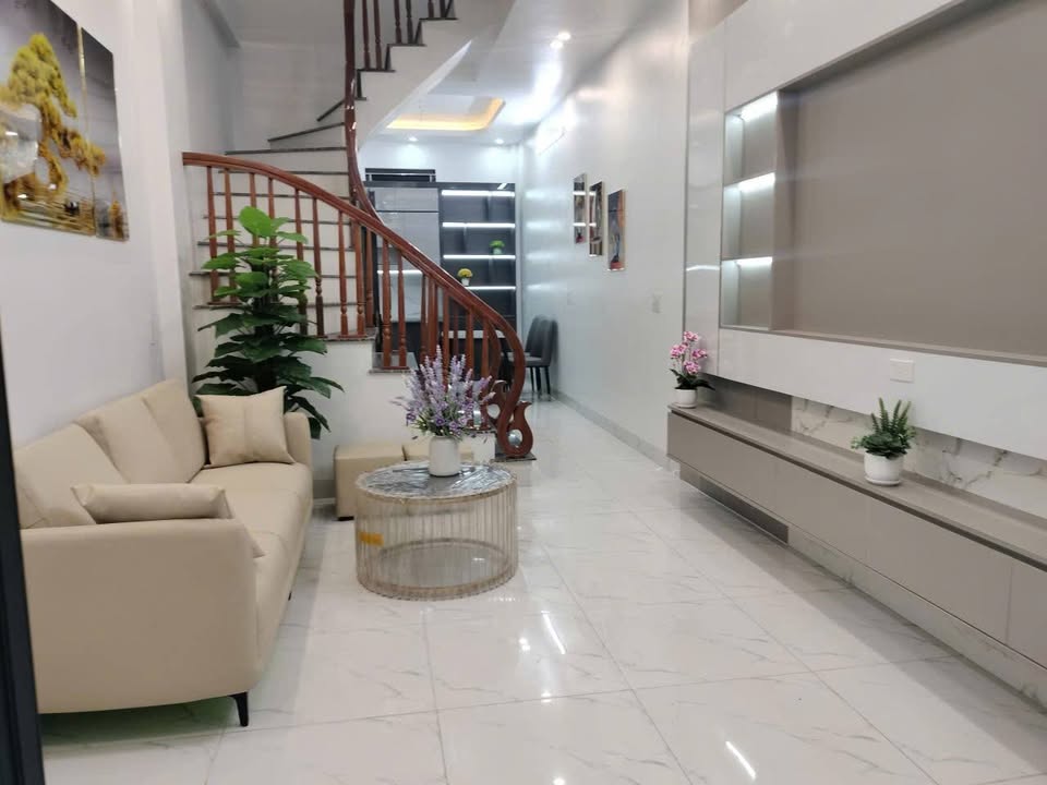Nhà đẹp long lanh Bồ Xuyên, giá 2,2 tỷ - Căn nhà 3 tầng - Diện tích 40m2
