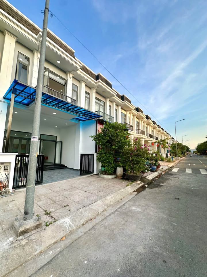Bán nhà riêng huyện Bình Chánh, thành phố Hồ Chí Minh, giá 3,7 tỷ