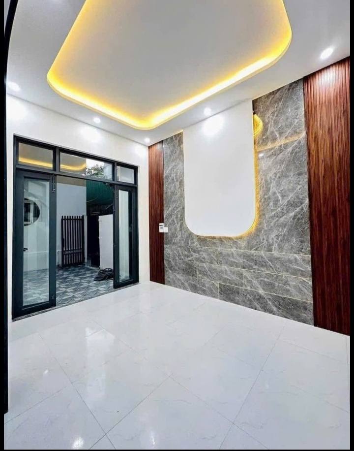 Một căn nhà hẻm Phạm Ngũ Lão, Ngô Mây, Quy Nhơn