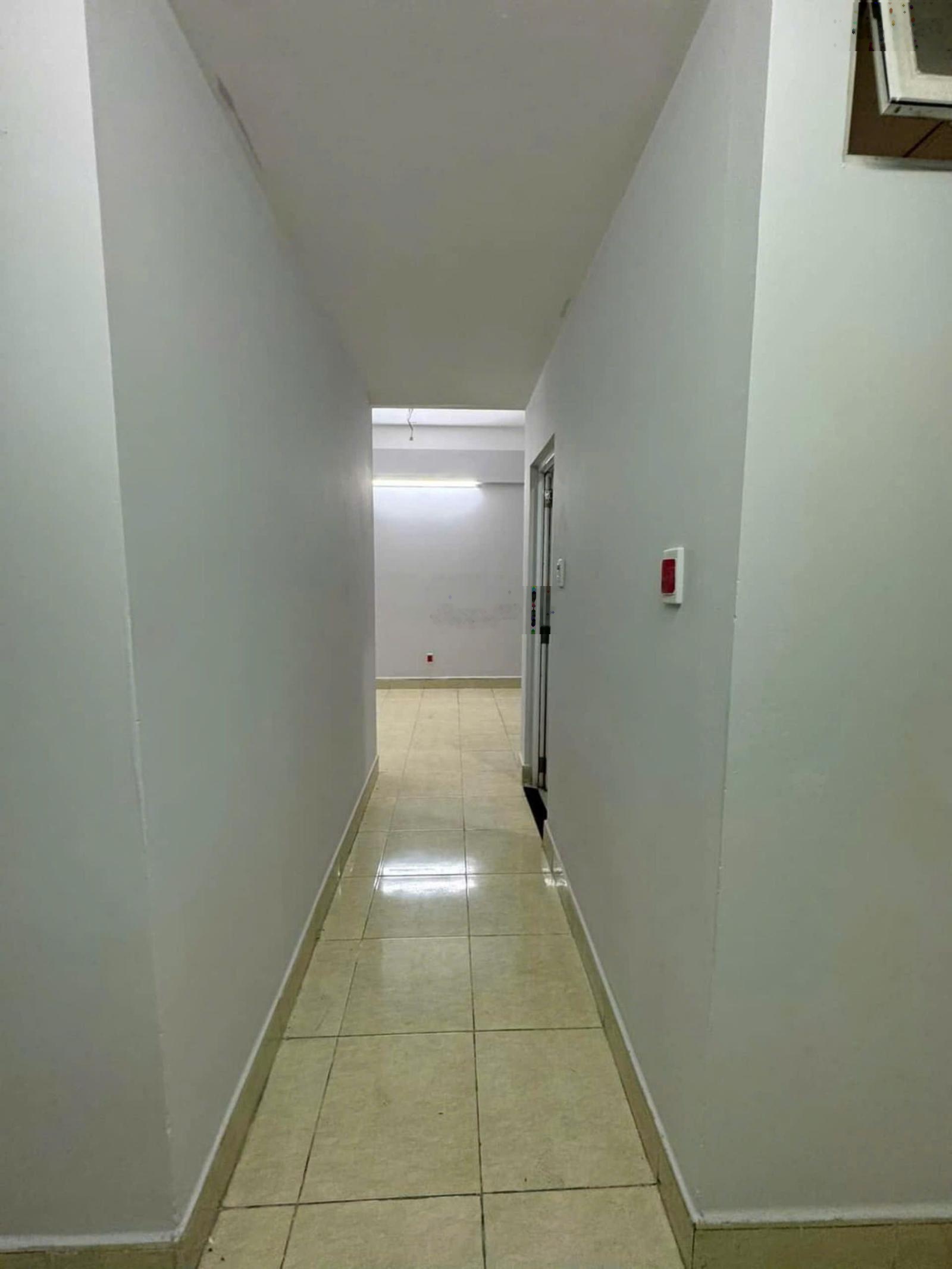 Bán căn hộ khang gia 71m. Có sổ hồng . giá : 2,9 tỷ . bớt lộc