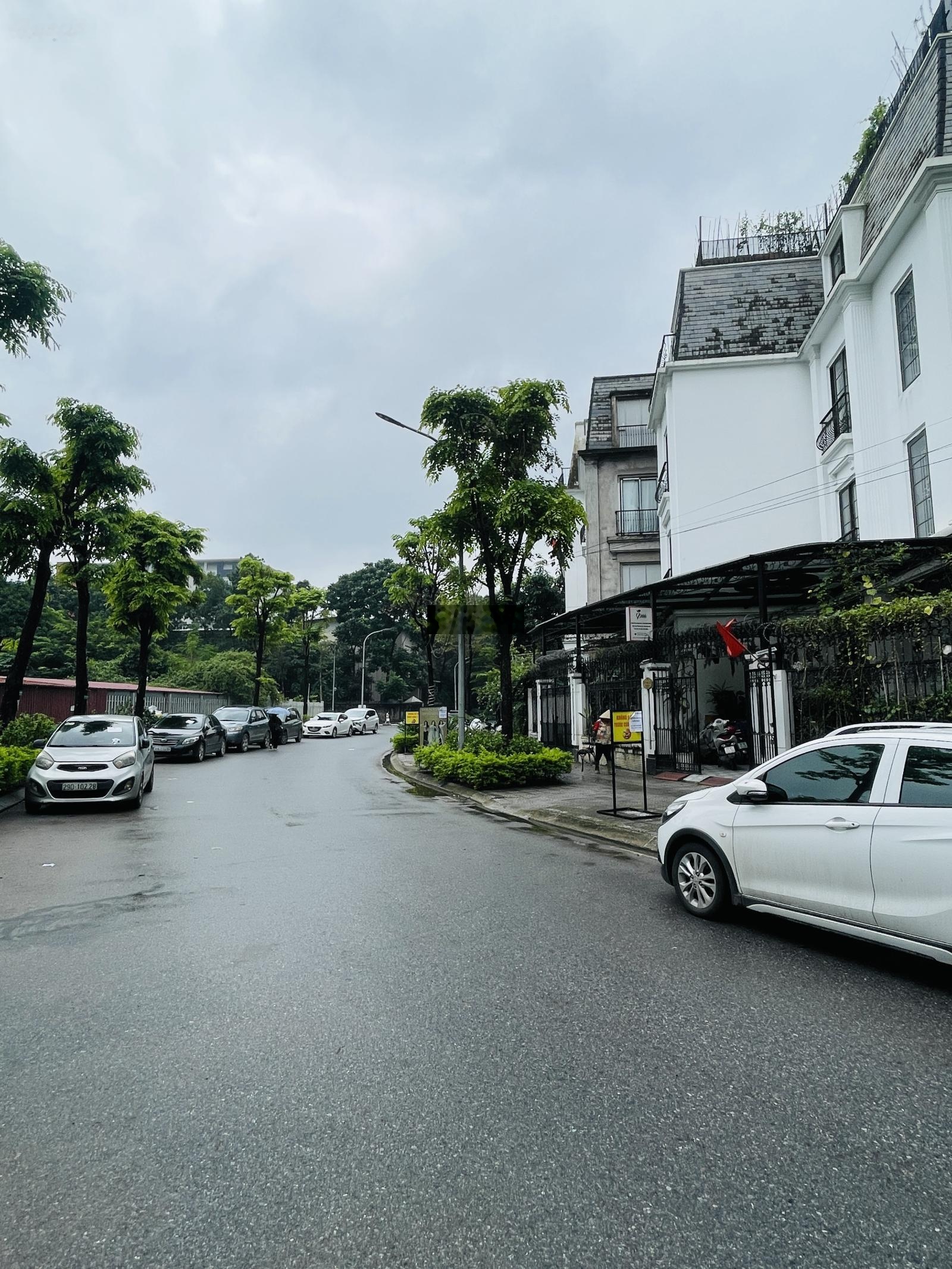 Bán đất Kim Giang, sau ĐH Thăng Long. Ngõ nông, ô tô cực gần. DT 51m2, 2 mặt ngõ, giá đầu tư gấp