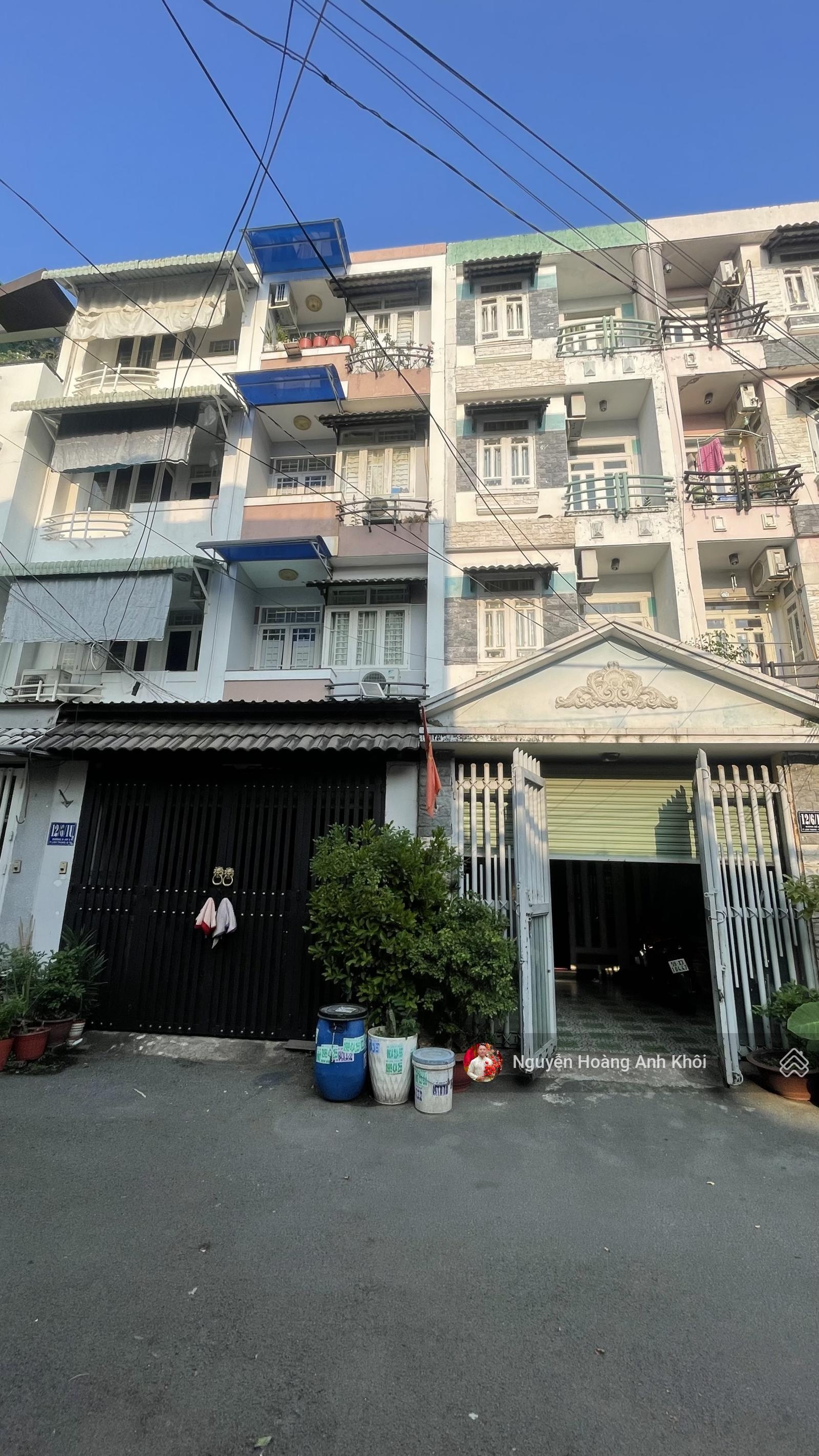 Bán nhà riêng 4 tầng gần ĐH Ngân Hàng khu đông sinh viên cho thuê tốt