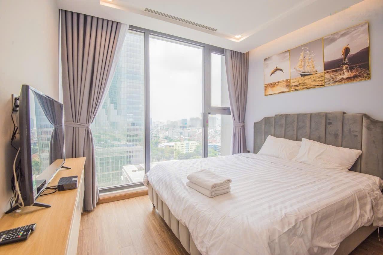Tôi cần cho thuê căn hộ 2PN tại toà M1 - Vinhome Metropolis 29 Liễu Giai, Ba Đình. Lh 0363728953